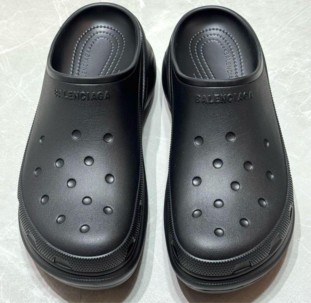 【BALENCIAGA】MEN'S CROCS MULE IN BLACK 42