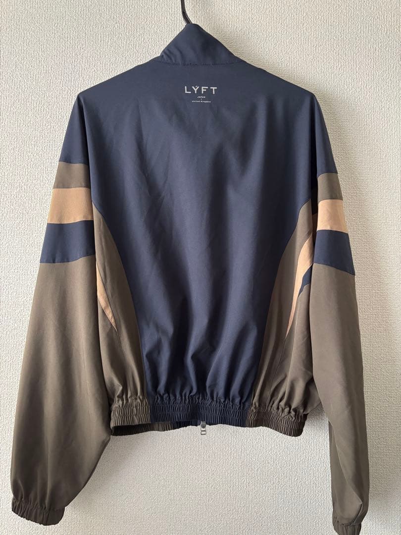 LYFT セットアップ　ジャケットSサイズ　パンツMサイズ