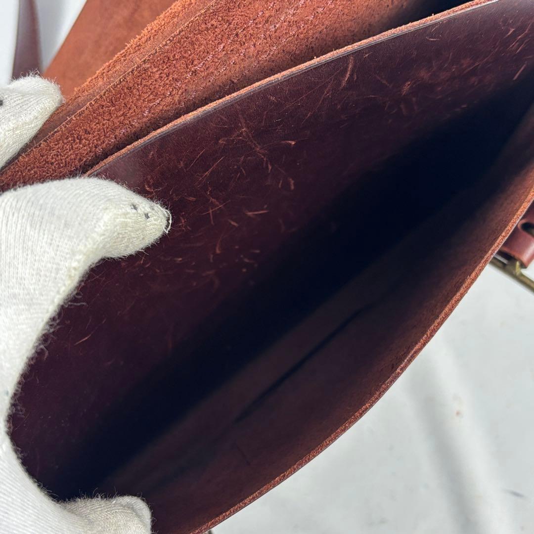 Dr. Martens 11インチ レザー サッチェル ショルダーバッグ 肩掛け