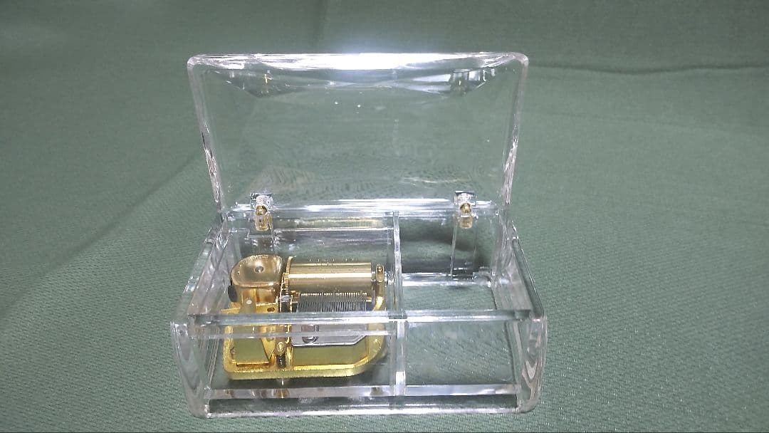 新品未使用！！高級３０弁オルゴール宝石箱