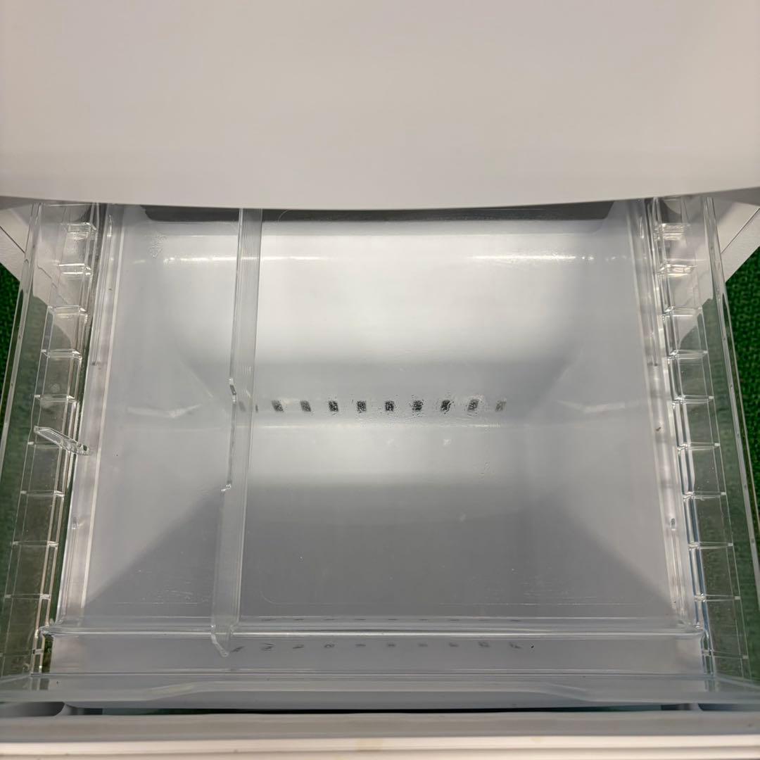 612 冷蔵庫　2021年製　小型　一人暮らし　極美品　洗濯機も有　200L弱