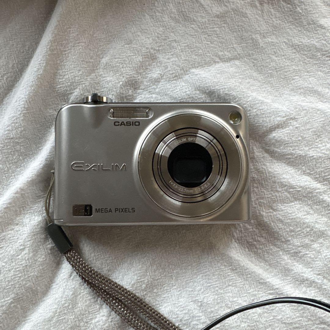 デジタルカメラ CASIO EXILIM EX-Z1200