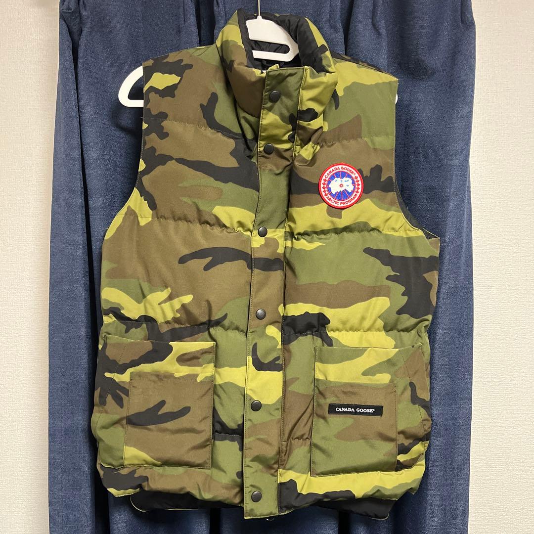   カナダヌース　カモフラ　ダウンベスト XS