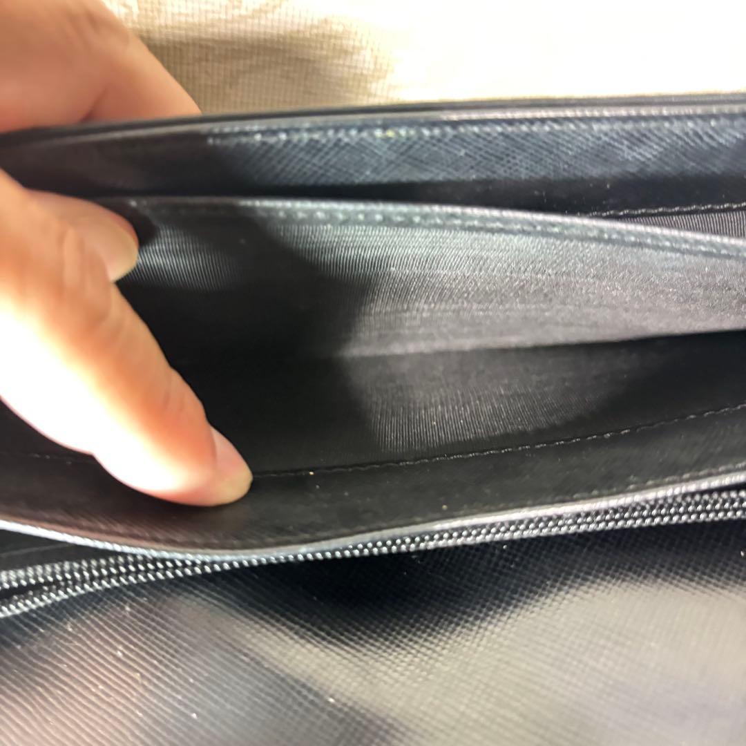 美品　PRADA プラダ　ブラック ナイロン　長財布　二つ折り財布