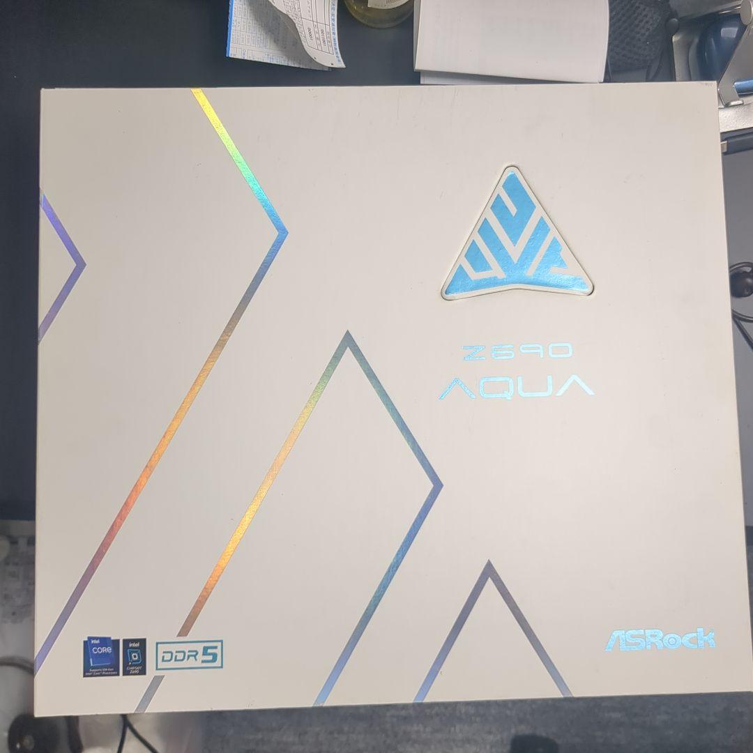 ASRock Z690 AQUA 未使用