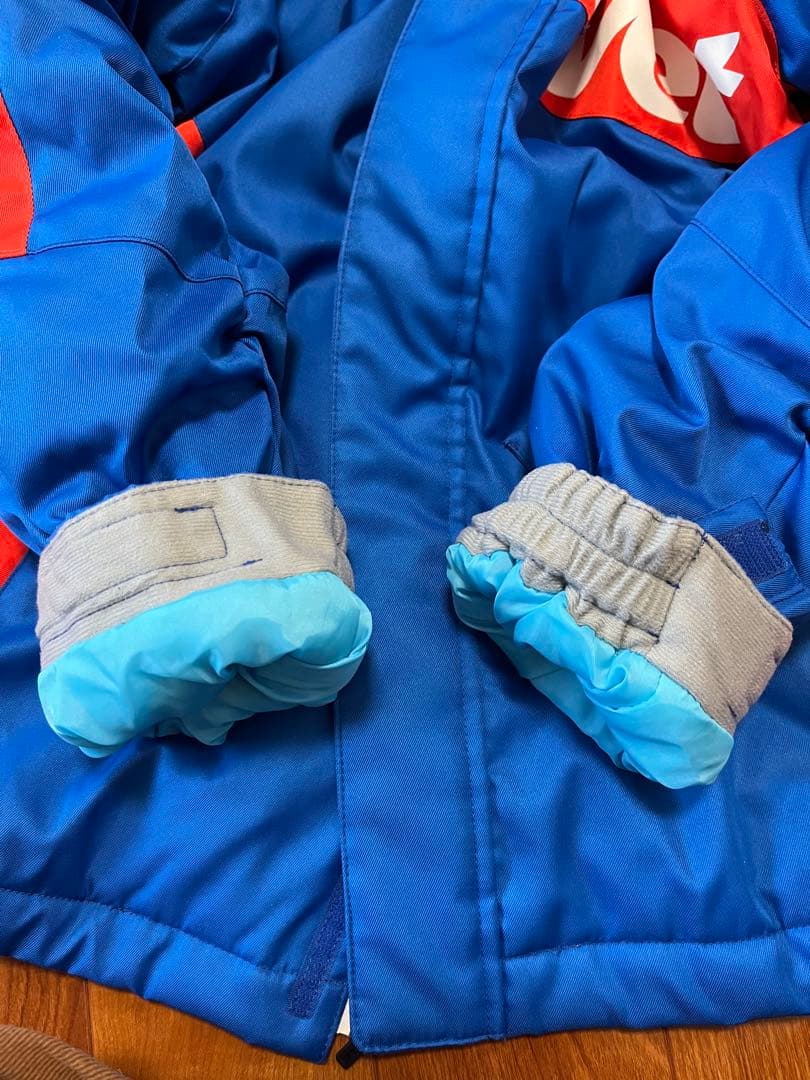 本日限定値下げ❗️美品❣️SＶＥＴ　ＯＮYＯＮＥ　スキーウェア 上下セット160㎝