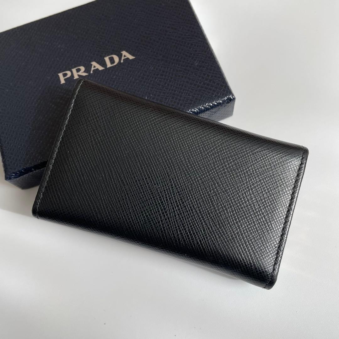 【極美品】プラダ キーケース 6連 サフィアーノレザー 黒 1PG222