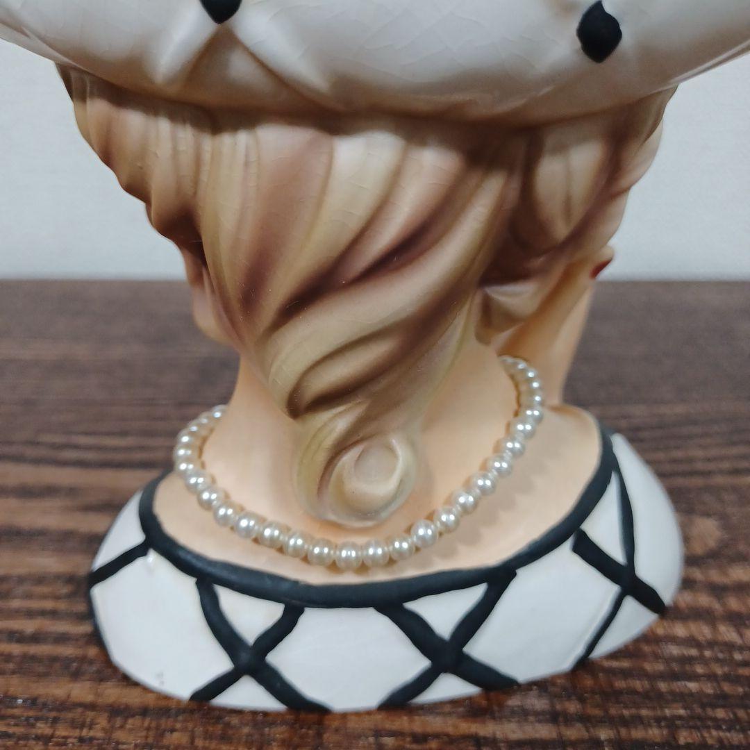 ビンテージ　レディヘッドベース　白い帽子を被った女性の陶器製の置物花瓶