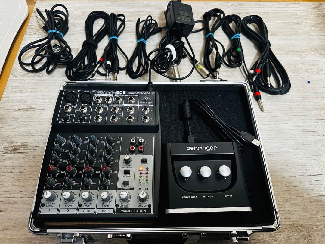 Amleth　ベリンガー ミキサー XENYX 802 & UM2 ケース