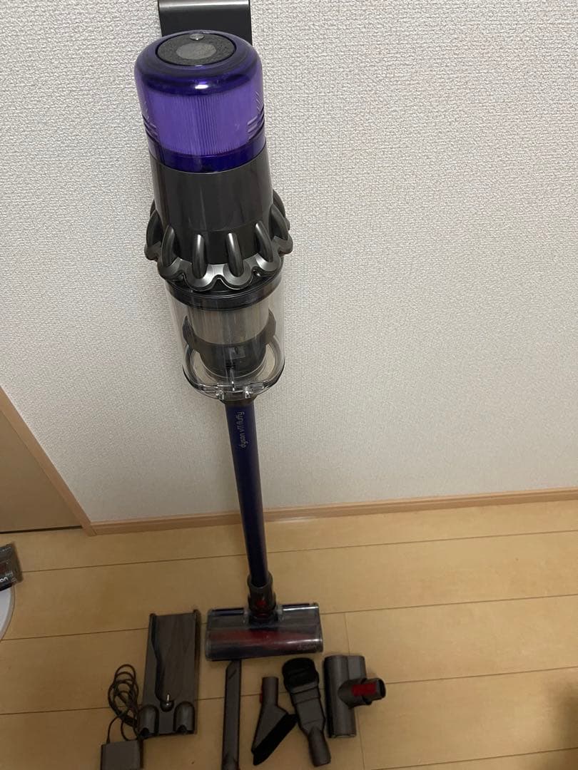 【美品)Dyson コードレスクリーナー V11 sv14エコーモード72分