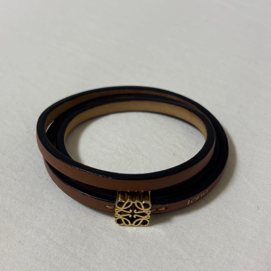 ロエベ　ツイスト バングル（カーフ）
