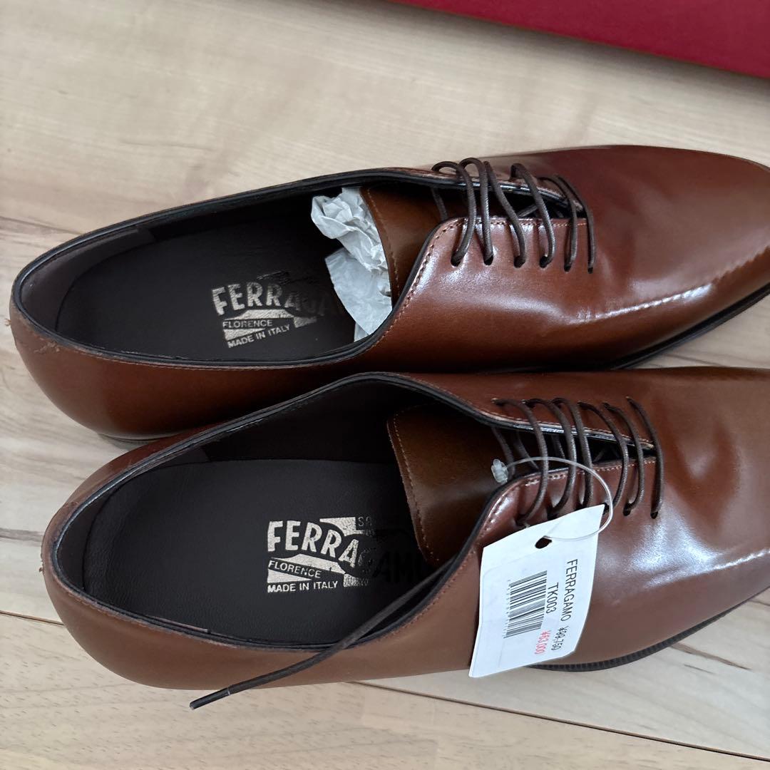 Salvatore Ferragamo ブラウン ドレスシューズ 新品、未使用
