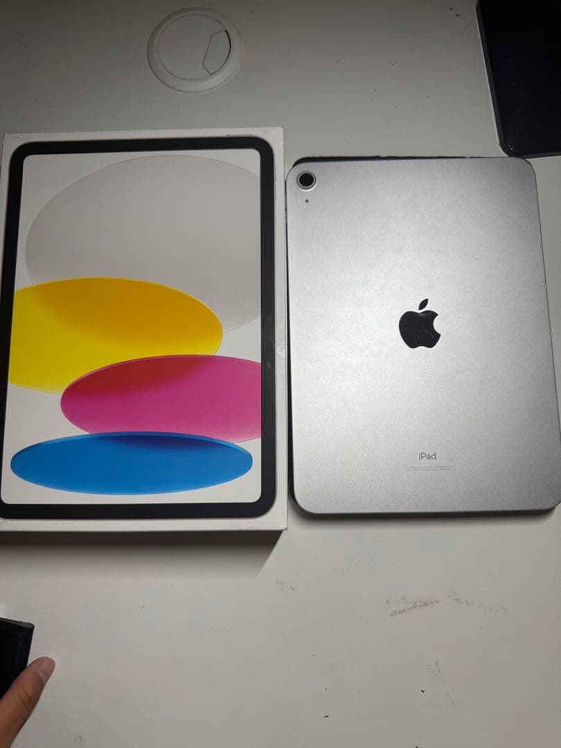 iPad 10世代 64GBバッテリー最大量量100%