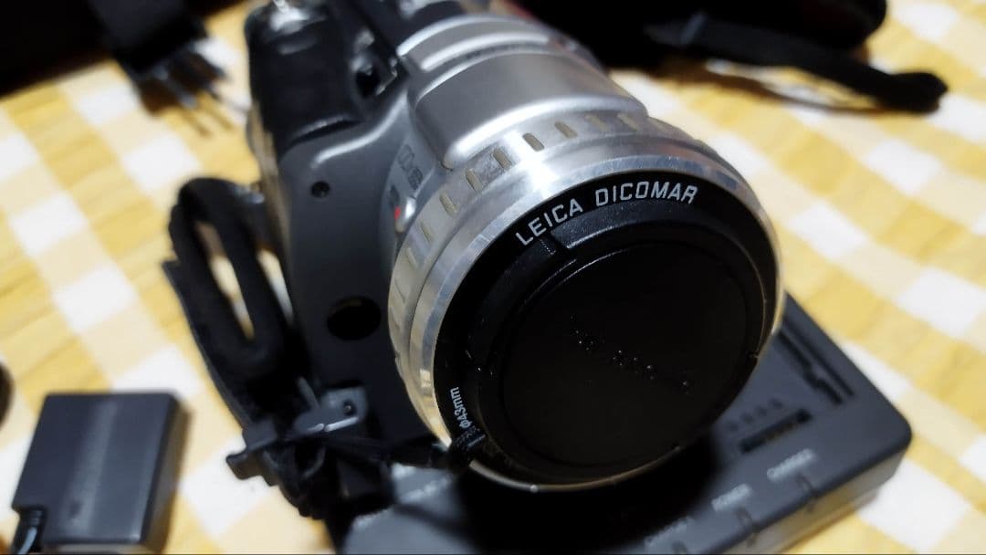 撮影再生ダビングOK Panasonic　NV-GS100 ★付属品多数★大画面