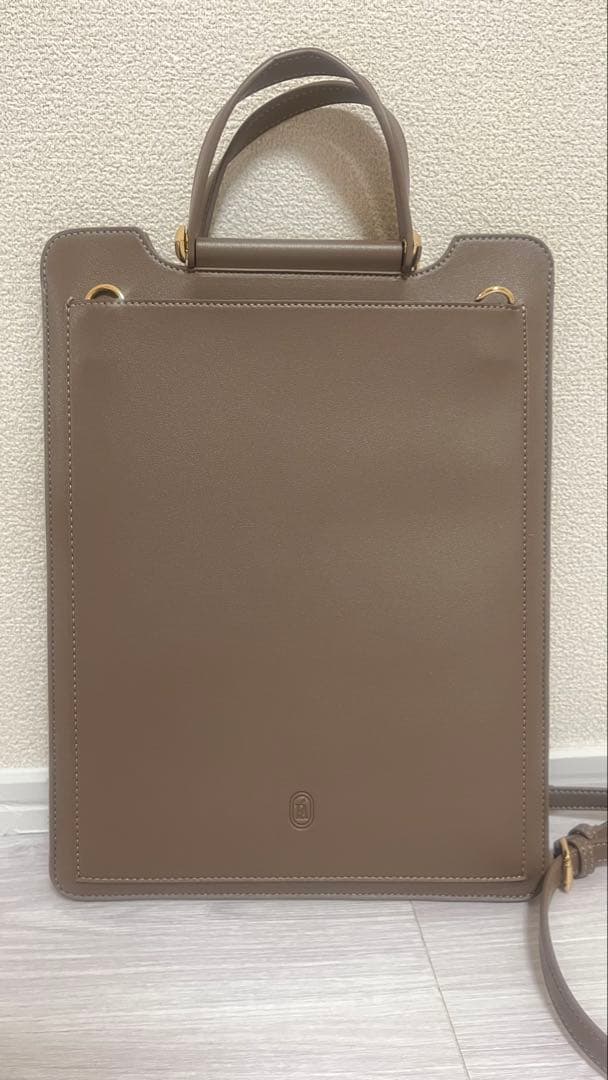 最終値下げ　polaura ポローラ 2wayスリムPCバッグ