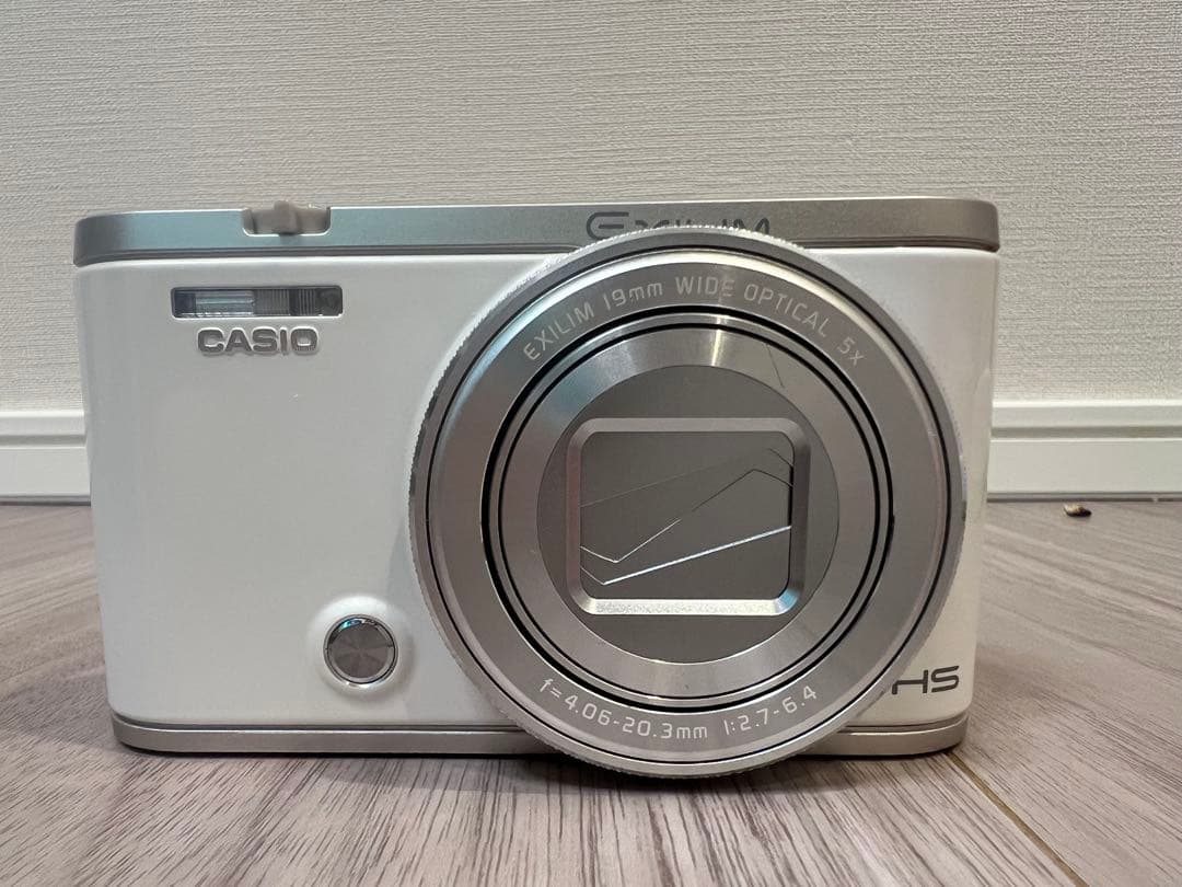 デジタルカメラ CASIO EXILIM EX-ZR4000
