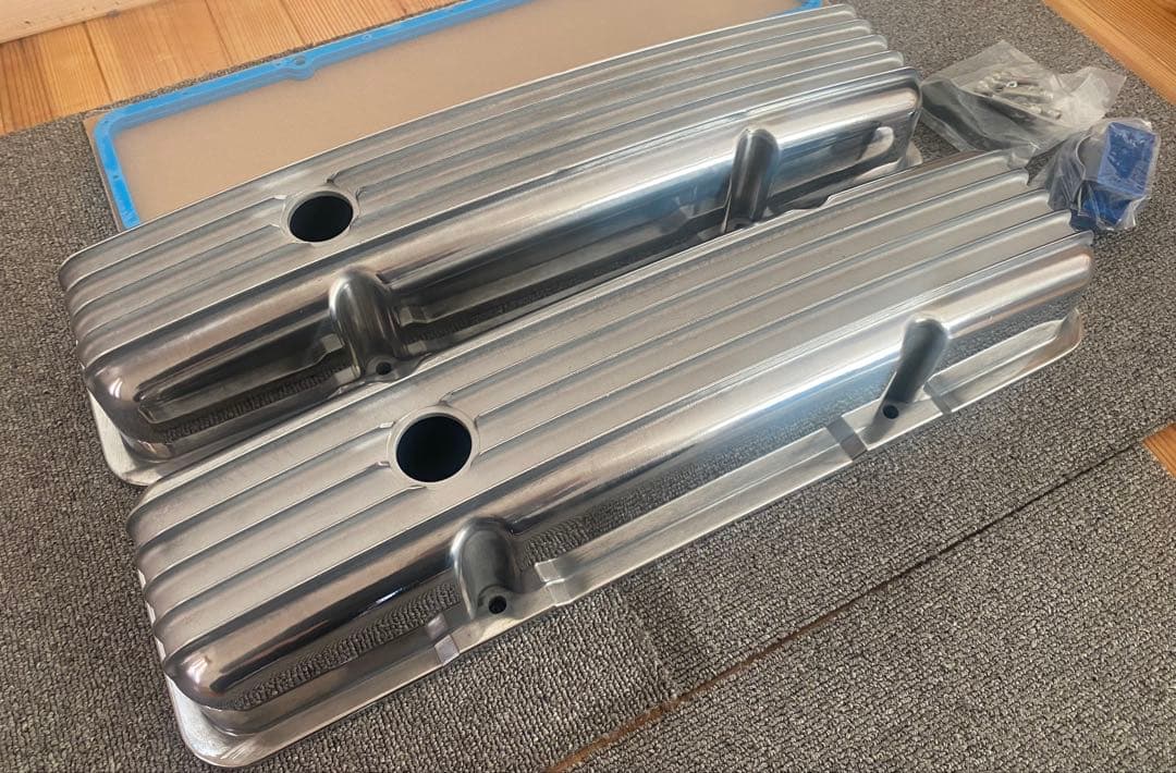 シボレー　スモールブロック　V8 283-350 用　バルブカバー　ショート