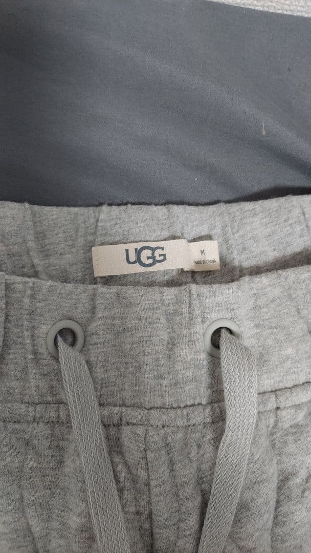 uggキルティングスウェットセットアップ