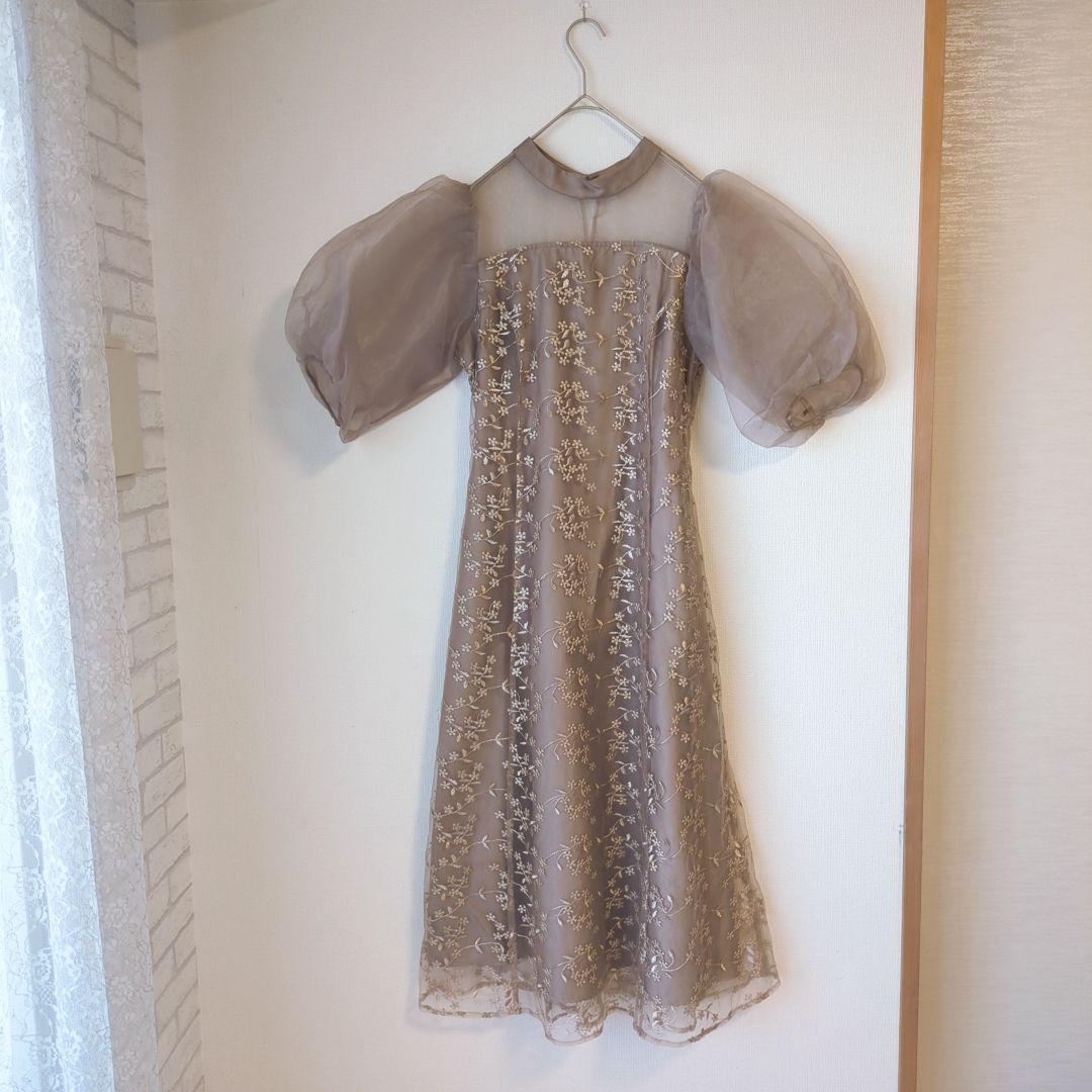 美品 niana ニアナ オーガンジー パフスリーブ刺繍 S 結婚式 パーティー