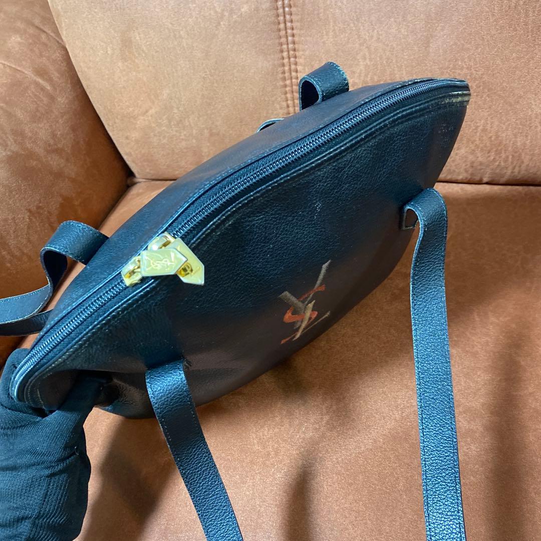 YVES SAINT LAURENTイヴサンローランロゴ刺繍 レザーハンドバッグ