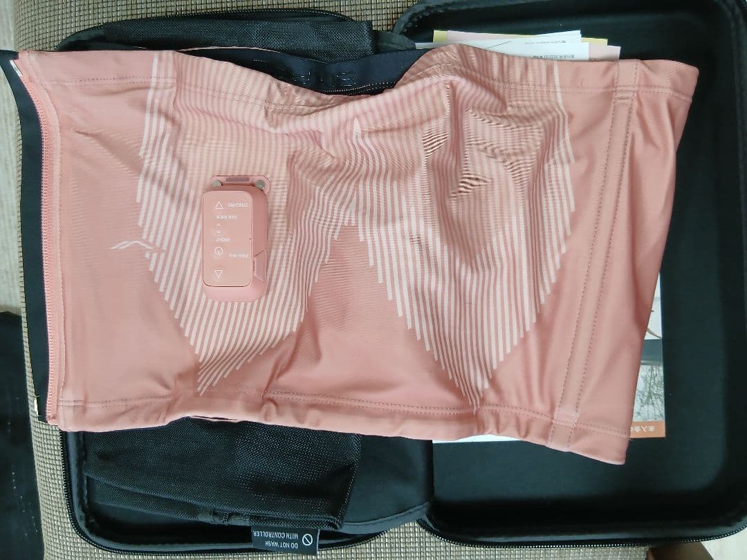 【新品・未使用】SIXPADパワースーツコアベルト コントローラー付き Lサイズ