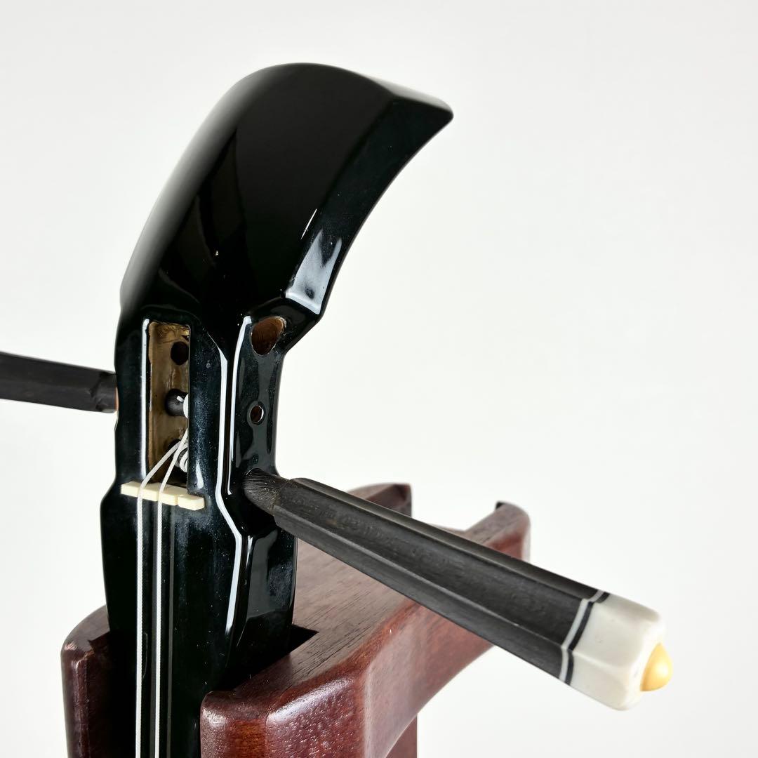 沖縄 三線 本蛇皮 黒漆 カラクイ1本欠品