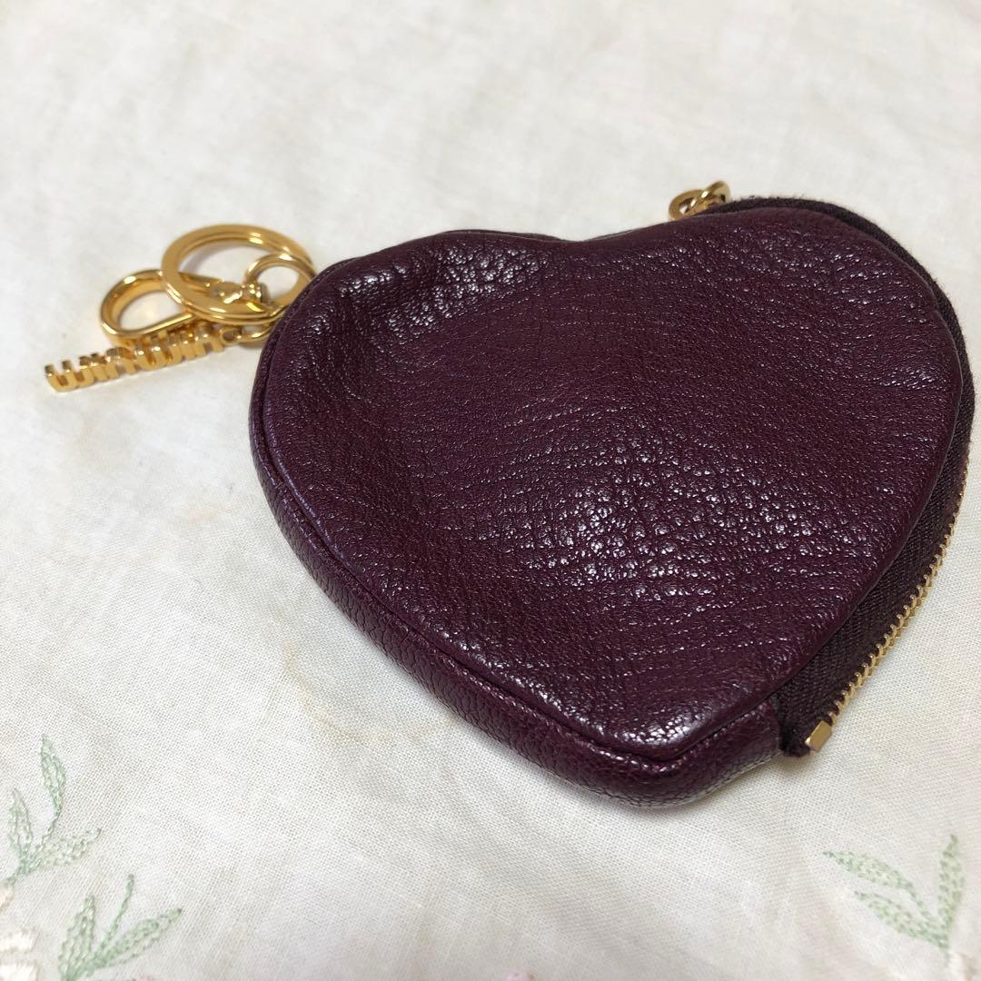 ミュウミュウ スタッズ付きハート型ケース　ビジュー　キーホルダー