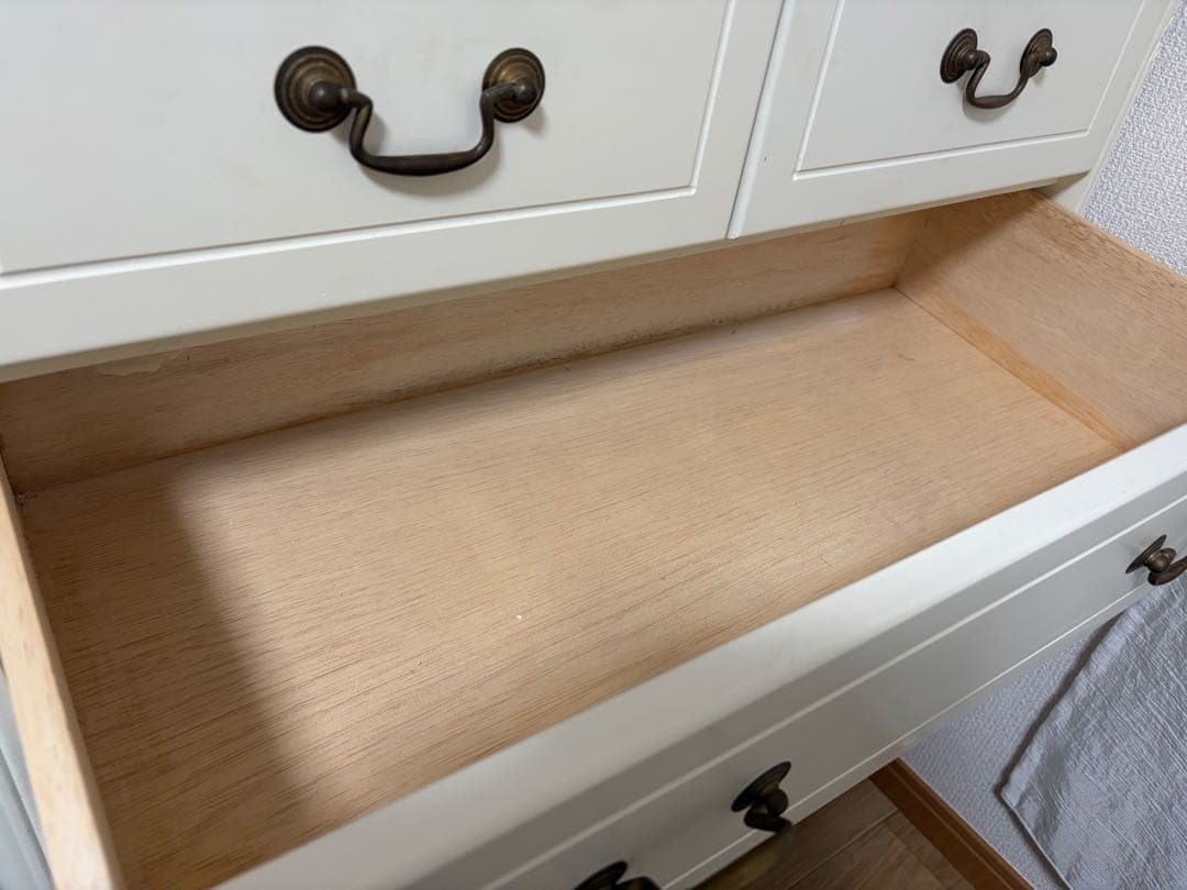 も*送様 アンティーク　ロココ調　ホワイト木製チェスト　フレンチカントリー