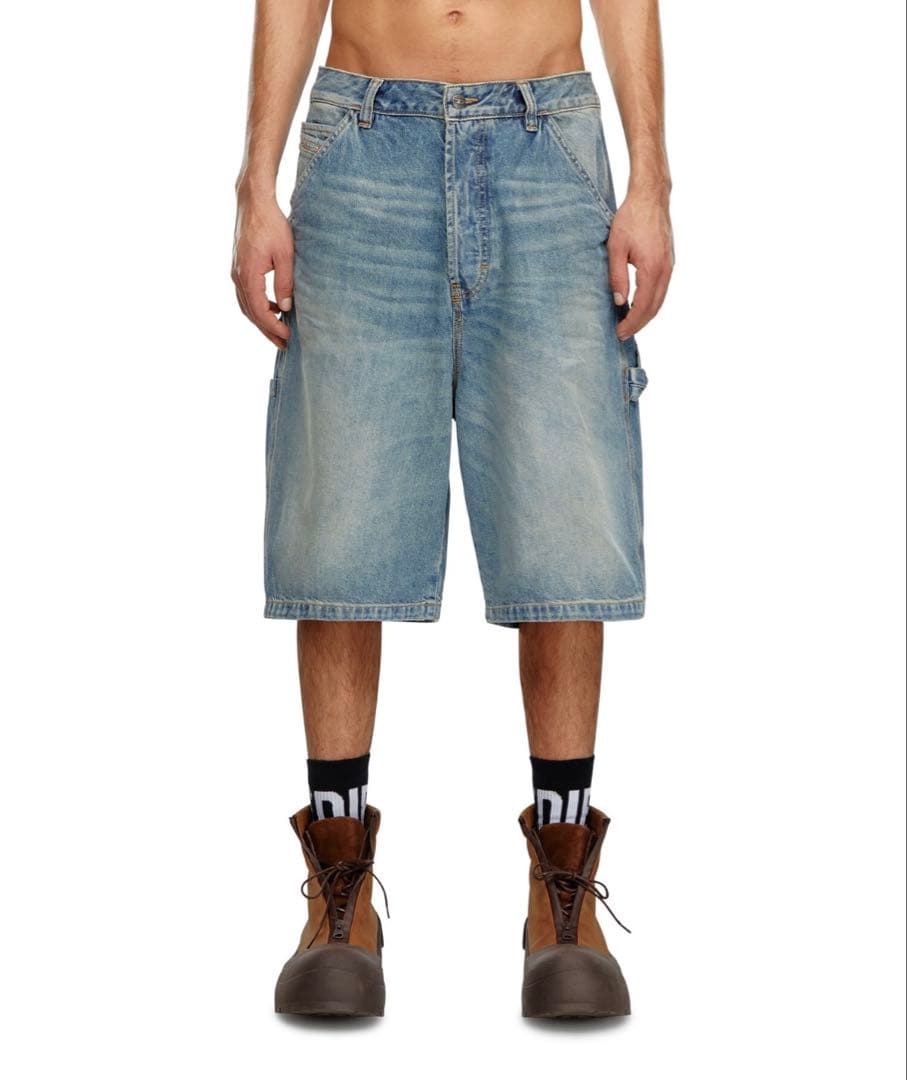 DIESEL 「D-LIVERY-SHORT」 メンズ ショートパンツ デニム