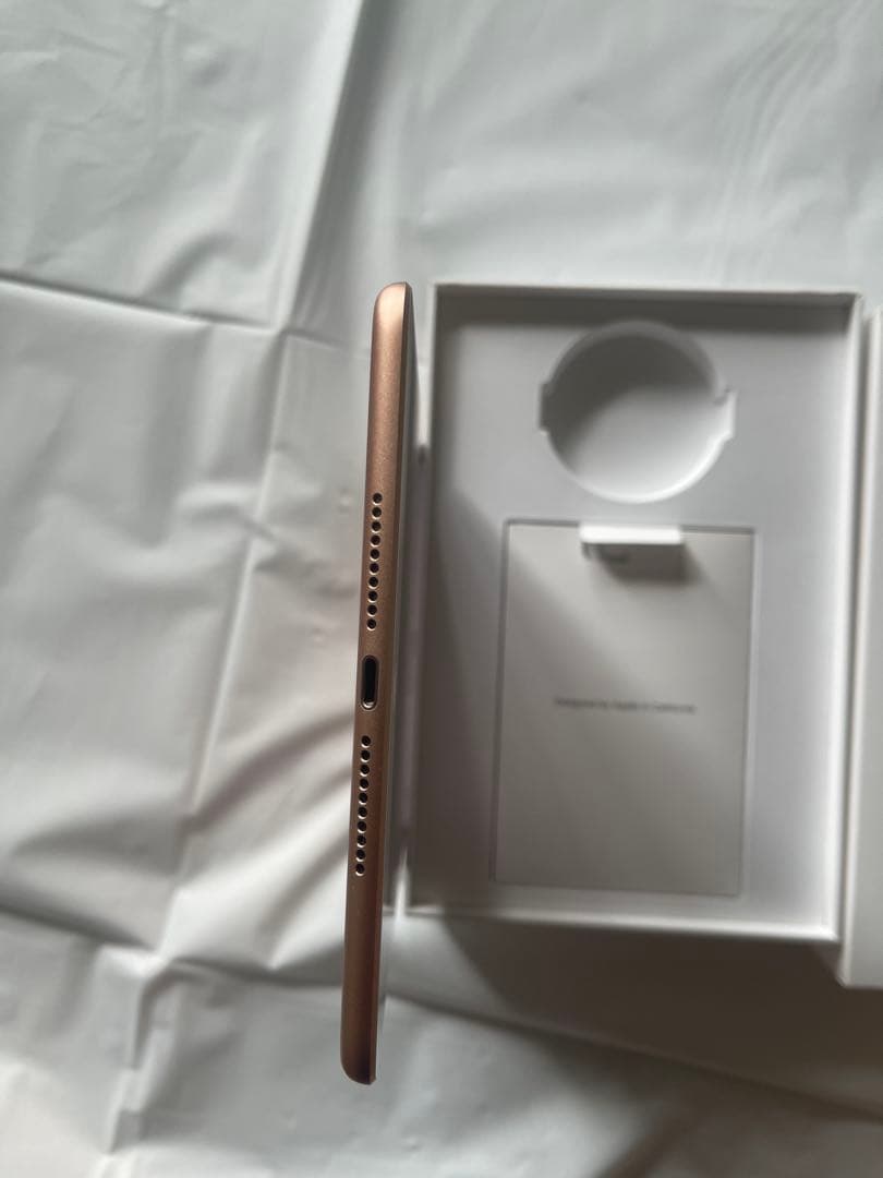 IPad mini5 Wi-Fi+Cellular 64GBゴールドSimフリ-