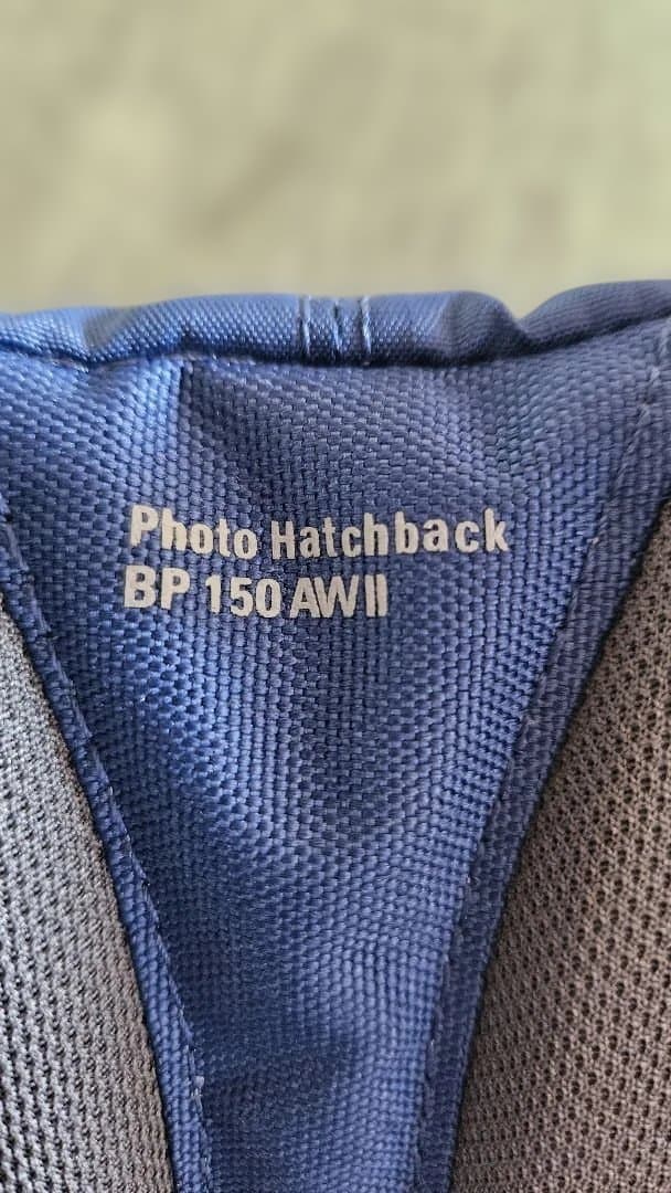 Lowepro カメラリュック フォトハッチバックBP 150AWⅡ　ネイビー