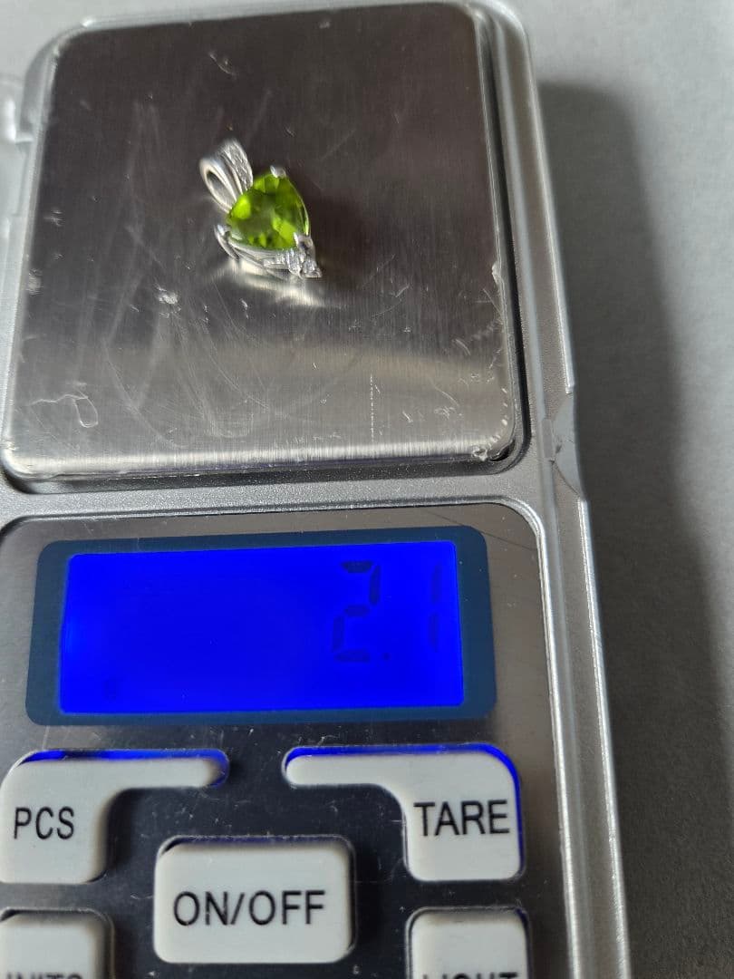 2.0ct K18WG ★2.1g★ペリドット ペンダントトップ