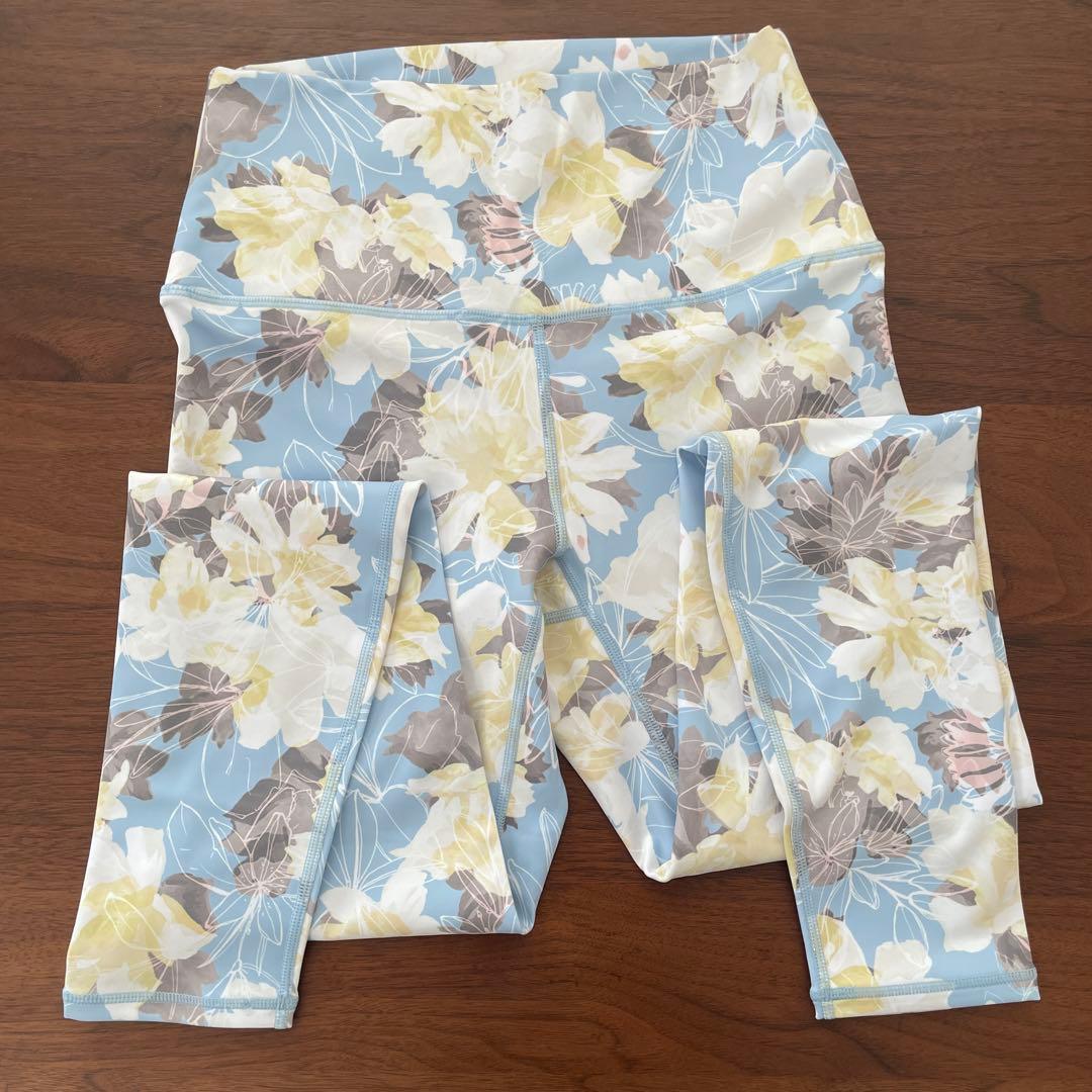 【新品】SUKALA花柄上下セットアップSサイズ