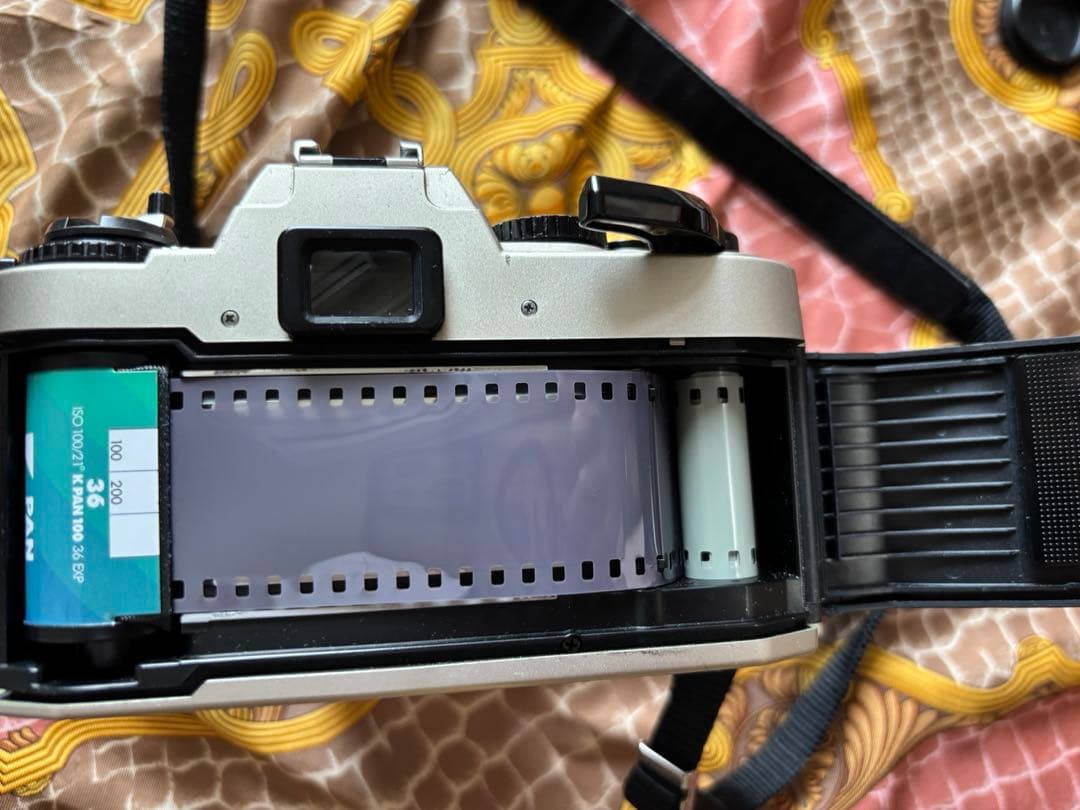 7日のみ限定価格カメラ女子Nikon FE10付属多中古完動品