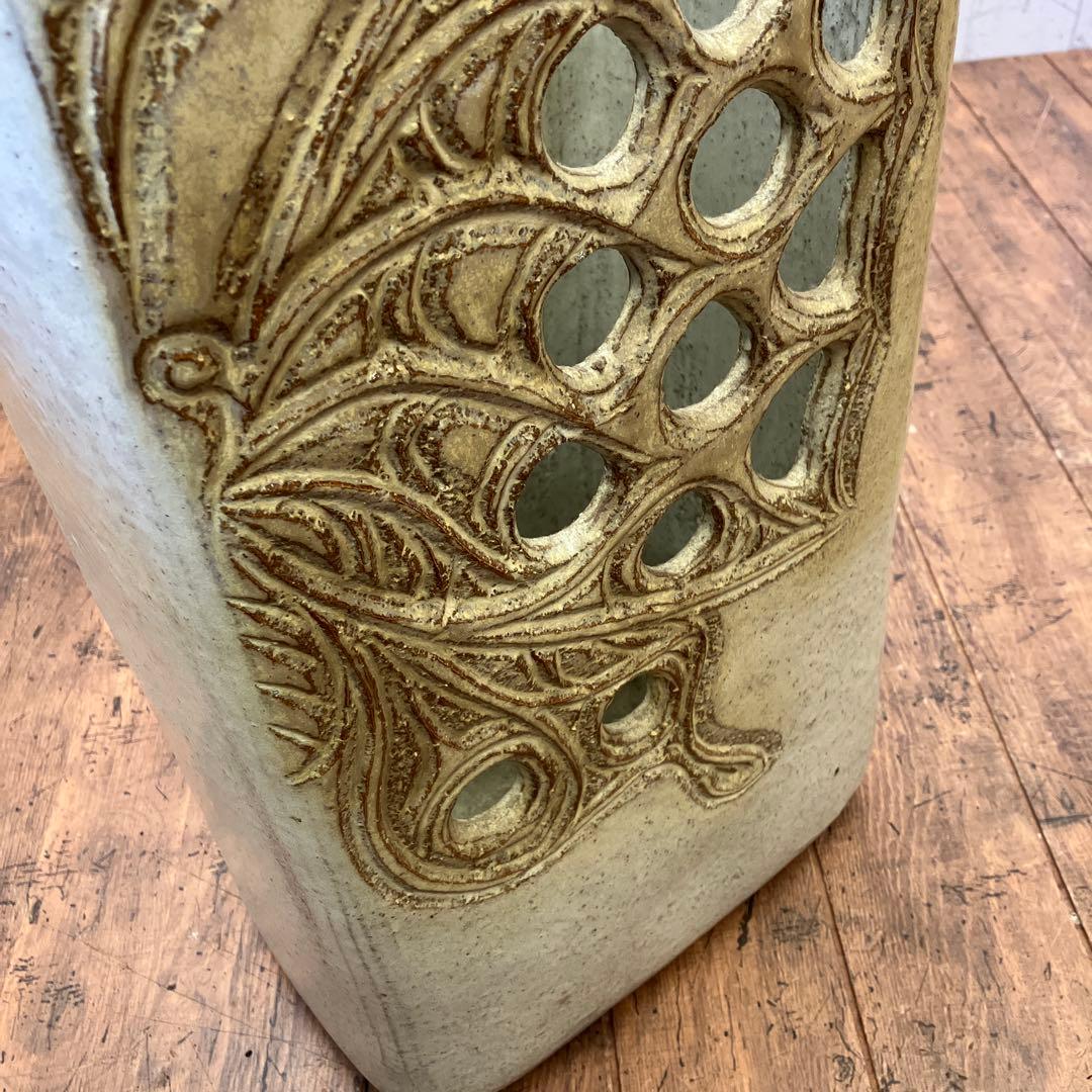 アンティーク モダン 銘入 陶器製 透かし彫り 傘立て 蝶々 玄関 収納