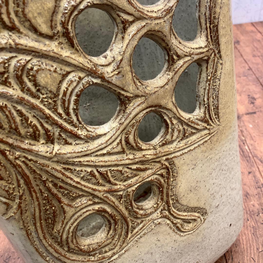 アンティーク モダン 銘入 陶器製 透かし彫り 傘立て 蝶々 玄関 収納