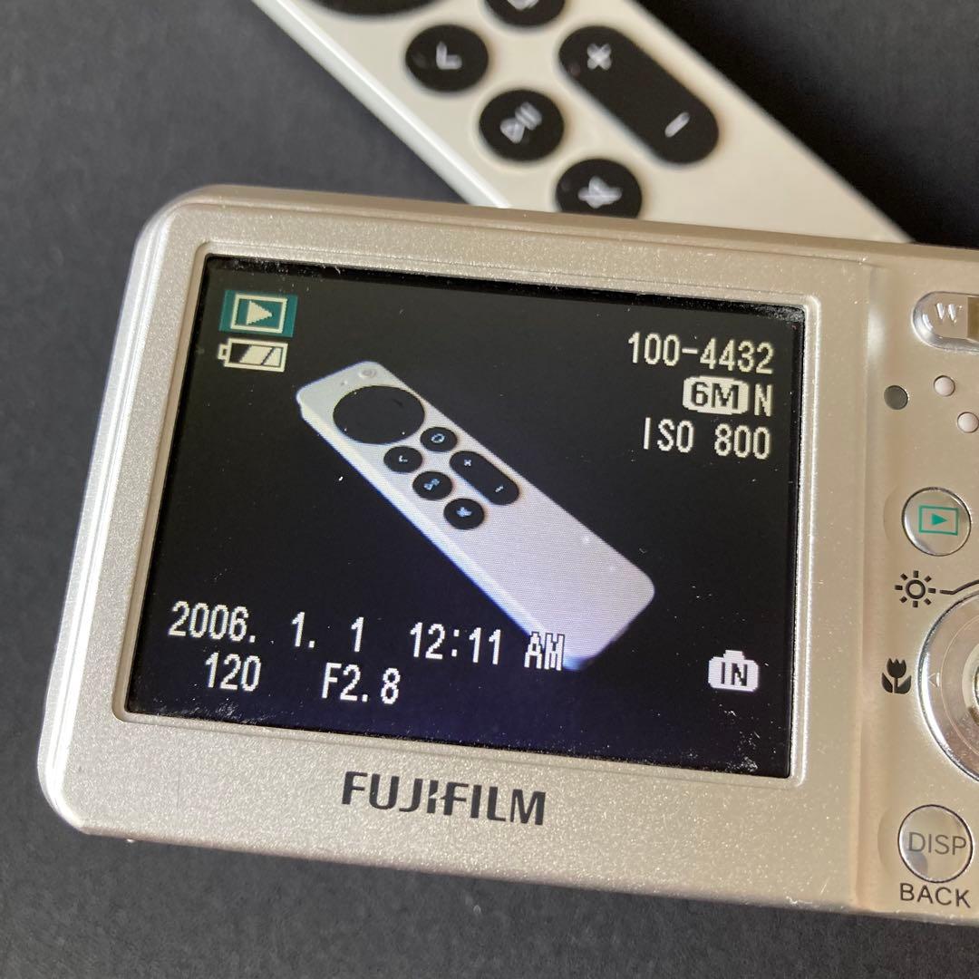【美品】FUJIFILM finepix F31fd CCDセンサー コンデジ