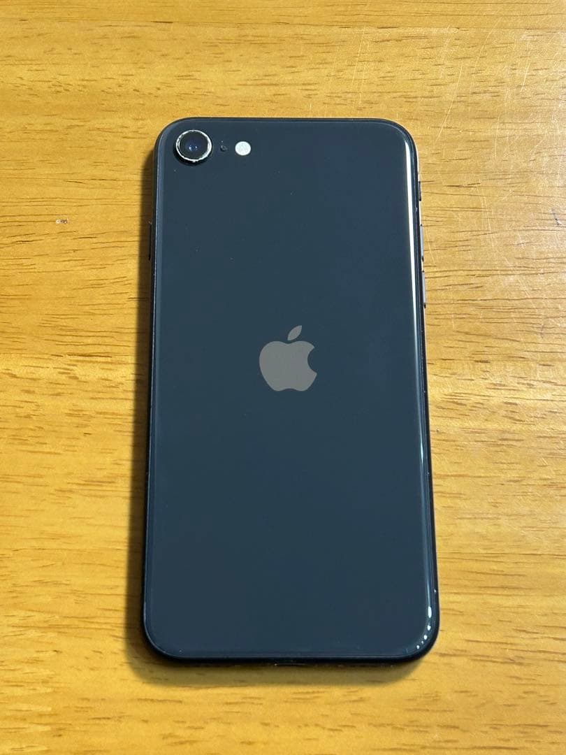 iPhone SE (第2世代)64Gb SIMフリー 初期化済み