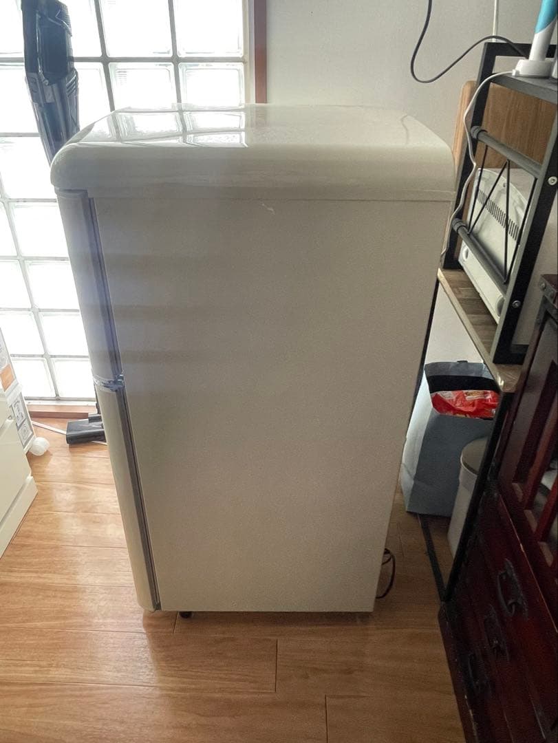 【美品！！✨】アイリスプラザ 冷蔵庫 81L ホワイト
