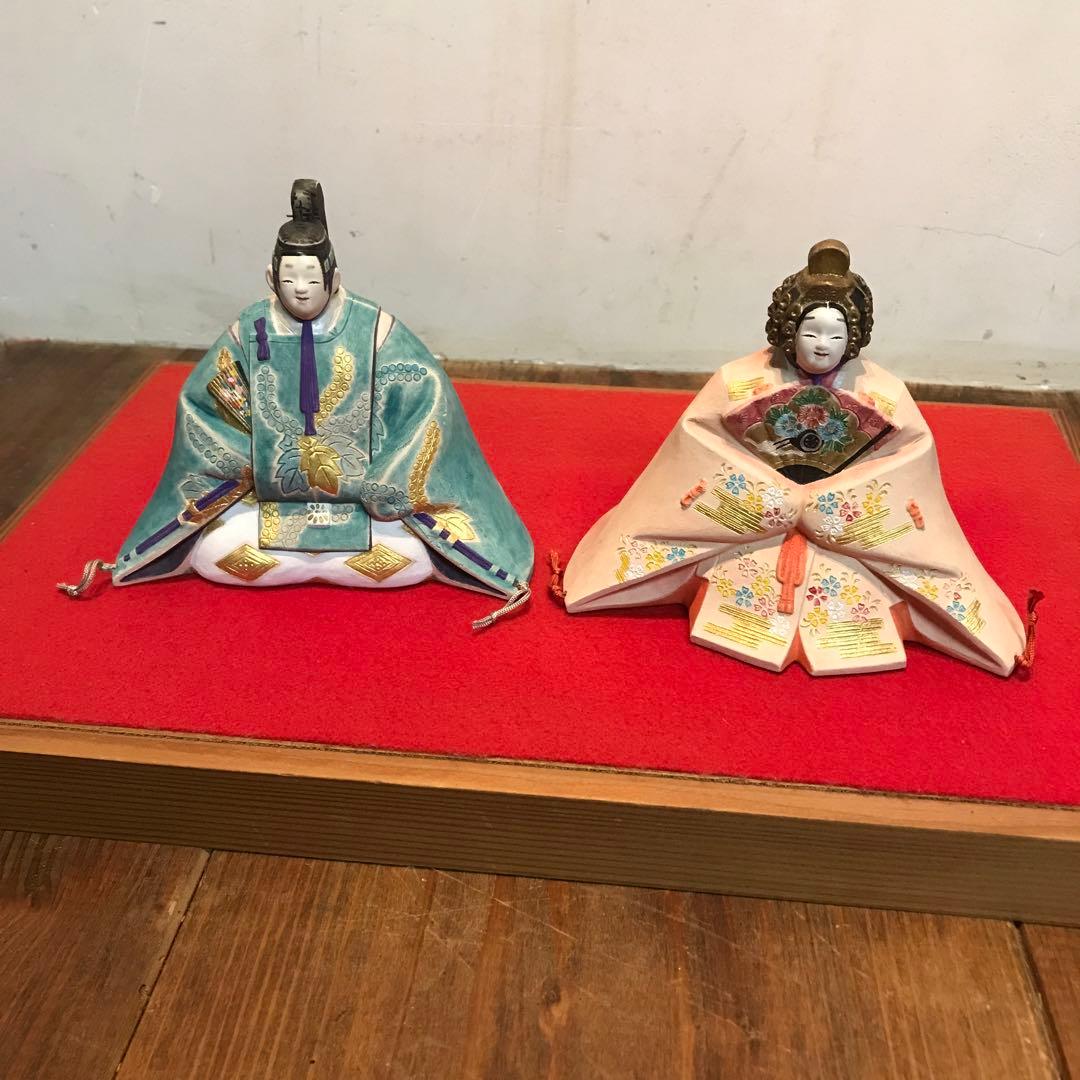 美品　陶器　雛人形　男雛　女雛　細工が細かく丁寧な作り　ひな祭り　台座付き