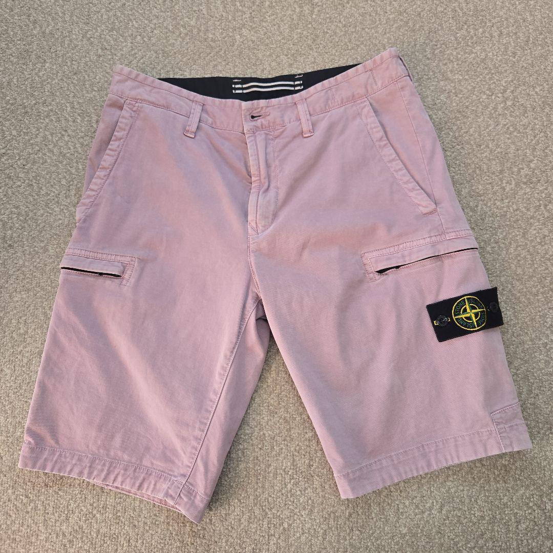 未使用品【STONE /ストーンアイランド 】ショートパンツ