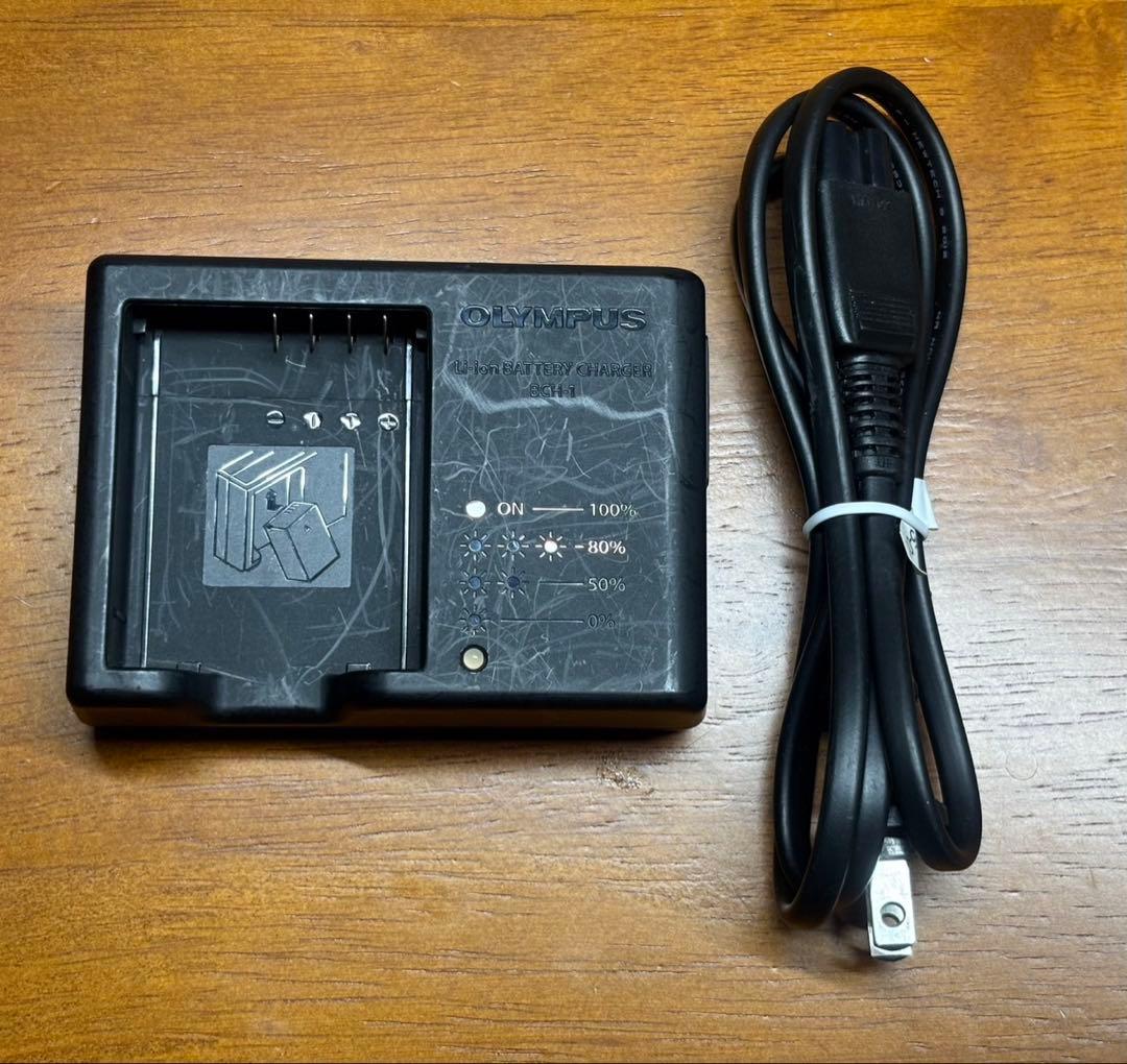 デジタルカメラ OLYMPUS E-M1 Mark III 12-40mm F2.8 PRO