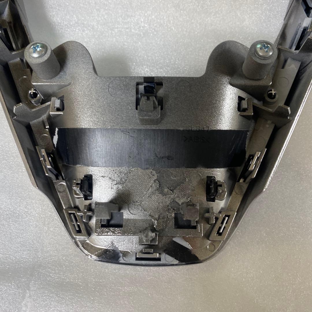 美品 グラージオ 220クラウン ステアリングスイッチ ASSY 金属調