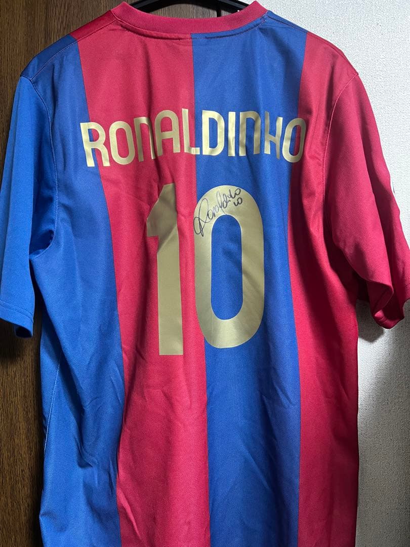 ロナウジーニョ 直筆サインユニフォーム