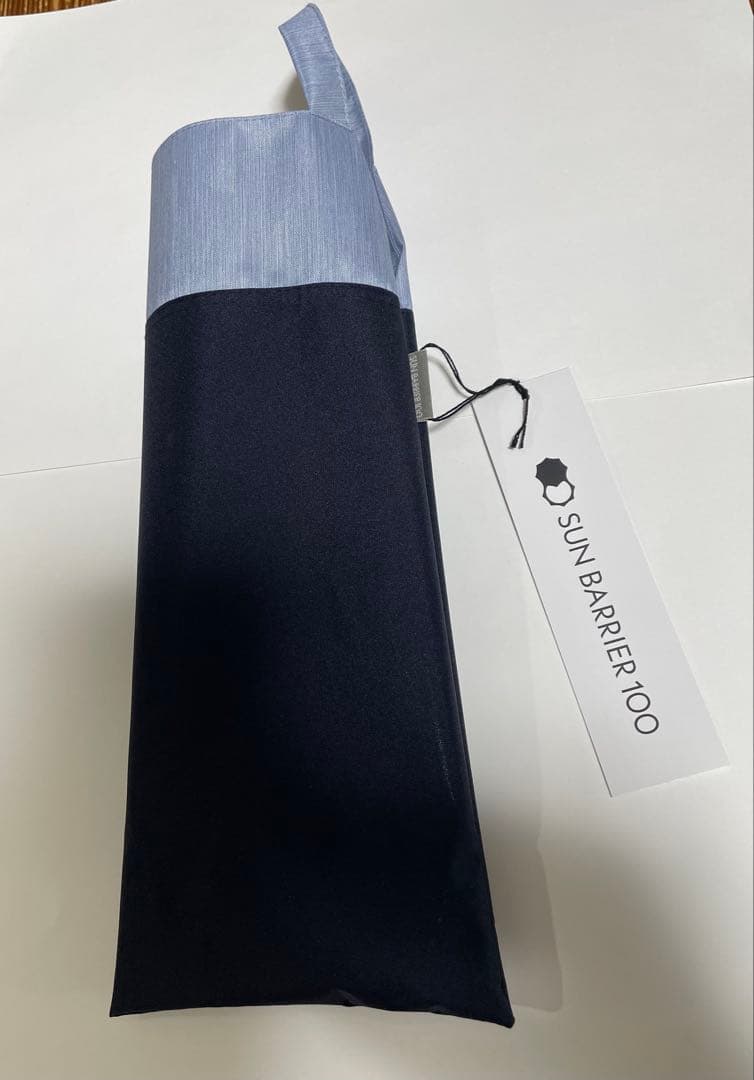 サンバリア 折りたたみ日傘 ３段折 / コンビ ネイビー 美品 サンバリア100