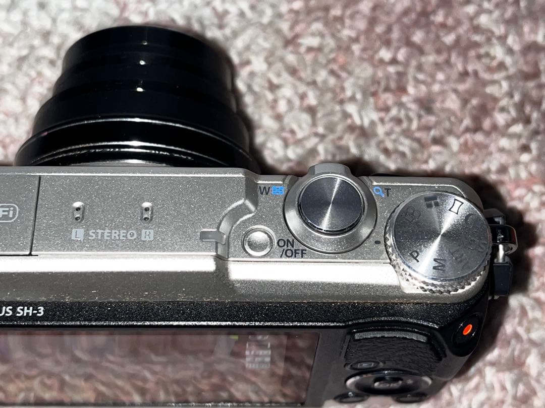 OLYMPUS STYLUS SH-3　コンパクトデジタルカメラ