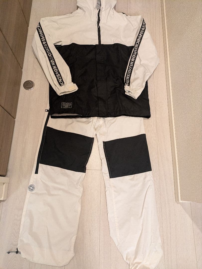【SANDSとDCSHOECOUSA】スノーボードウェア上下 セット