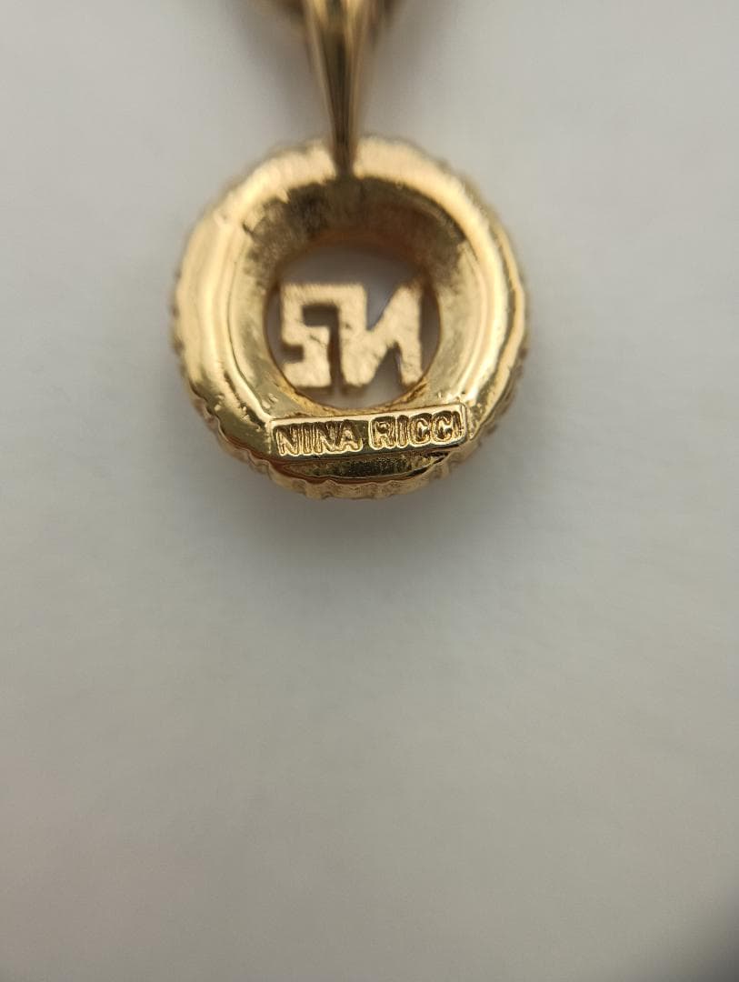ニナリッチ　K18　刻印　ネックレス　ゴールド　NINA RICCI　美品