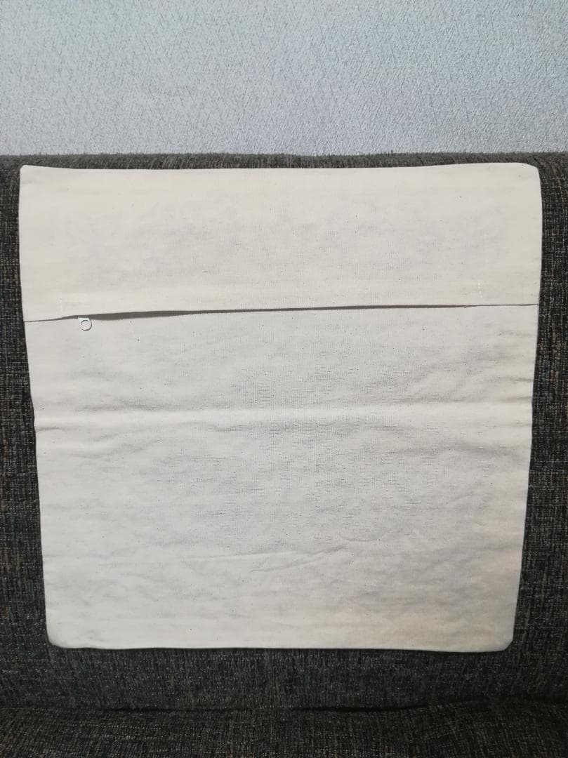 【雑貨屋・仕入れ】花柄クッションカバー（刺繍・ハンドメイド）