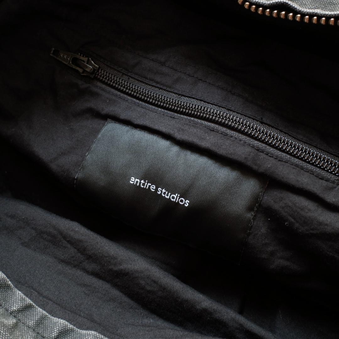 entire studios standard ダッフルバッグ